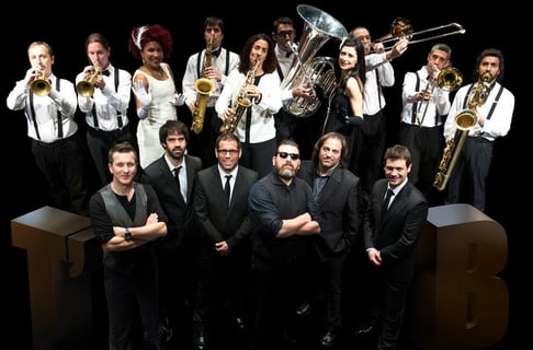 foto_promo_big_band_b_Pano.jpg